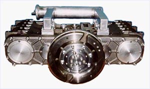Prototyp eines Zweitakt-Gegenkolbenmotors der Golle Motor AG